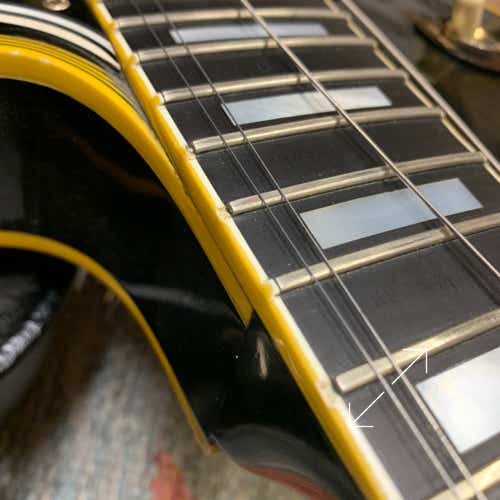 Die Gibson LP 1957 mit ausgebrochenem Binding.
