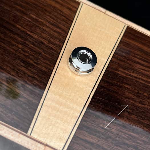 D12 Cutaway Randeinlagen wurden schlicht ausgeführt