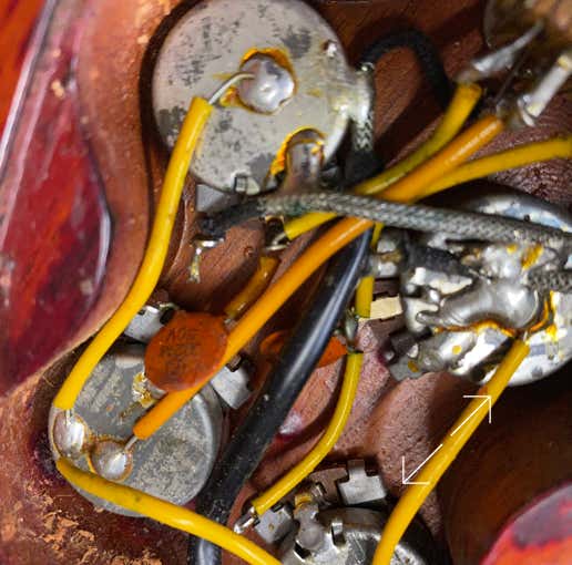 Untouched solder joints einer Gibson SG von 1962