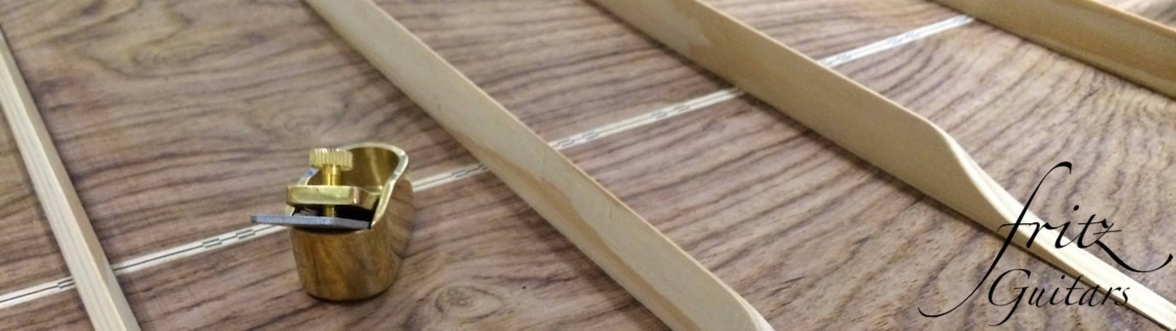 Verbalkung des Amzaonas Palisander der D12 Cutaway